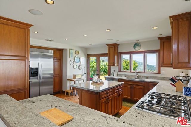 2303 Tuna Canyon Road, Topanga CA: https://media.crmls.org/mediaz/75bc2f88-499d-466a-b96c-1a0b60c1a9fd.jpg