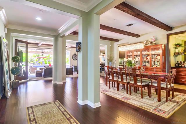 466 Agua Vista Dr, Chula Vista CA: https://media.crmls.org/mediaz/75bc9576-d72f-480a-bb87-f4bf0e58973b.jpg