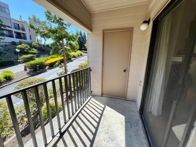Image 12 of 32 For 805 Via Casitas