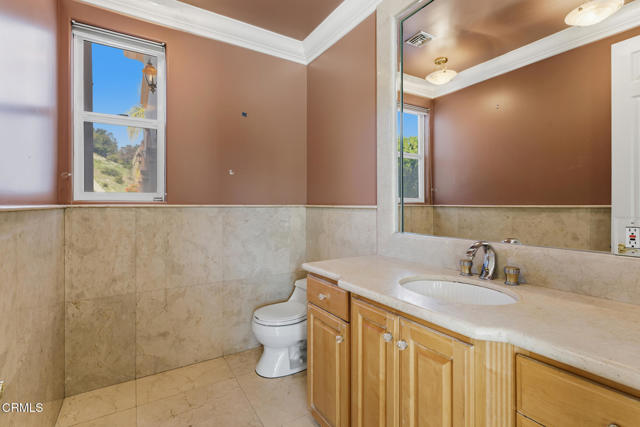 Detail Gallery Image 26 of 39 For 4174 Elm View Dr, Los Angeles,  CA 91316 - 5 Beds | 5 Baths