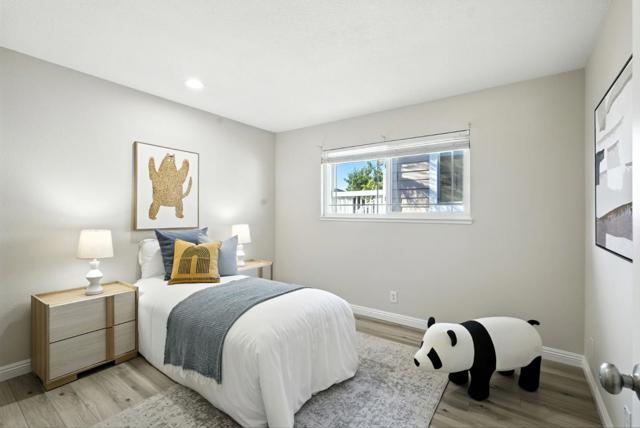 1297 Chesbro Way, Gilroy CA: https://media.crmls.org/mediaz/75bde146-eed7-4412-bc22-8c97e9baaf37.jpg