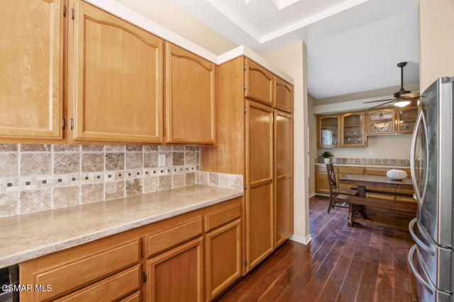 3109 E Hillcrest Drive, Westlake Village CA: https://media.crmls.org/mediaz/75be705d-eb28-4969-94bd-4a028f0bd82b.jpg