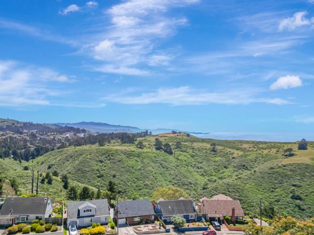 720 Lockhaven Drive, Pacifica CA: https://media.crmls.org/mediaz/75bea73e-90de-4814-bb48-a8fc3dce196b.jpg