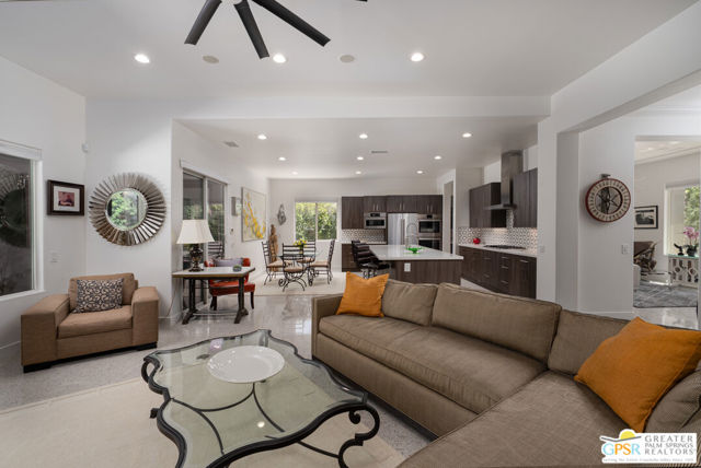 2160 N Hermosa Drive, Palm Springs CA: https://media.crmls.org/mediaz/75bf0eea-cfdf-4b0f-b4c6-5826e54d2f2e.jpg