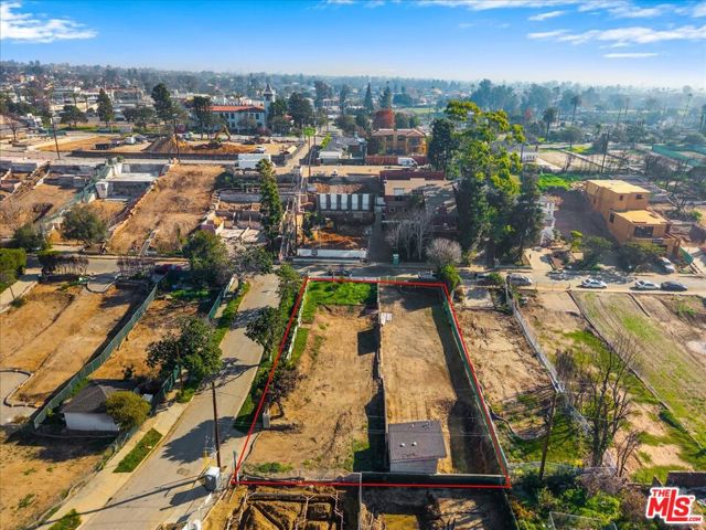 15516 Bowdoin Street, Pacific Palisades CA: https://media.crmls.org/mediaz/75c04da9-c3a8-4a7d-9d2e-f083497f1422.jpg