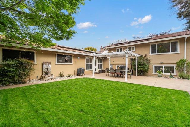 17441 Blue Jay Drive, Morgan Hill CA: https://media.crmls.org/mediaz/75c0c1cf-5264-4b15-9f4d-4f76da958d15.jpg