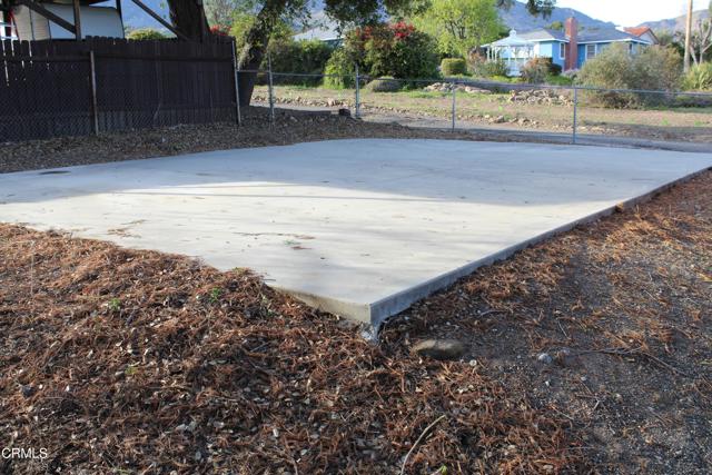 1173 Cliff Avenue, Fillmore CA: https://media.crmls.org/mediaz/75c0ca56-7328-48a7-9cb5-9aacabfa1c6c.jpg