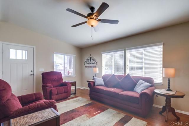 Detail Gallery Image 9 of 30 For 8545 Mission Gorge Rd #SPC 232,  Santee,  CA 92071 - 3 Beds | 2 Baths