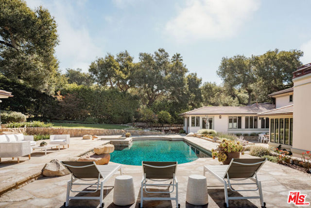 840 Ivy Lane, Montecito CA: https://media.crmls.org/mediaz/75c1ed98-f340-456d-b8ce-541fa7227356.jpg