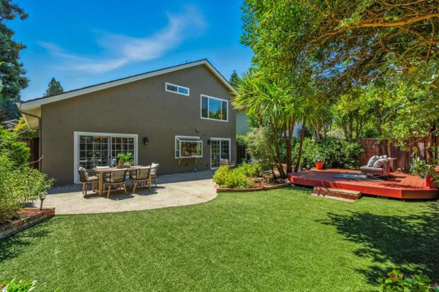 213 Yarborough Lane, Redwood City CA: https://media.crmls.org/mediaz/75c25443-a50a-4cab-8d9f-e152c1acad11.jpg