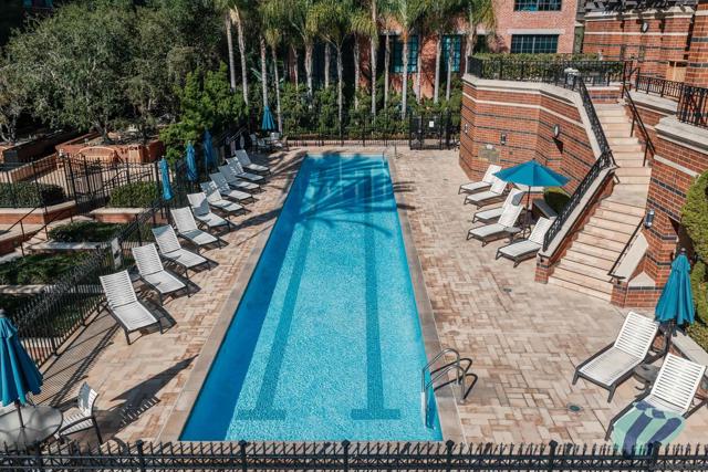 500 W Harbor Dr, San Diego CA: https://media.crmls.org/mediaz/75c2fca9-885b-45bd-a2d1-8ab2298e2634.jpg