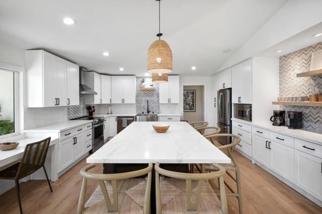 51485 Calle Guatemala, La Quinta CA: https://media.crmls.org/mediaz/75c31f28-a1a3-4989-9ee8-aacdb8f3dda9.jpg