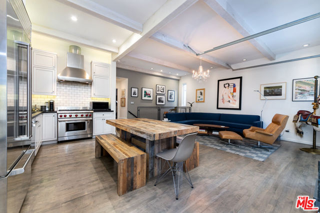 8328 Kirkwood Drive, Los Angeles CA: https://media.crmls.org/mediaz/75c4ae58-07b9-41ed-91f0-ea76d8407a25.jpg