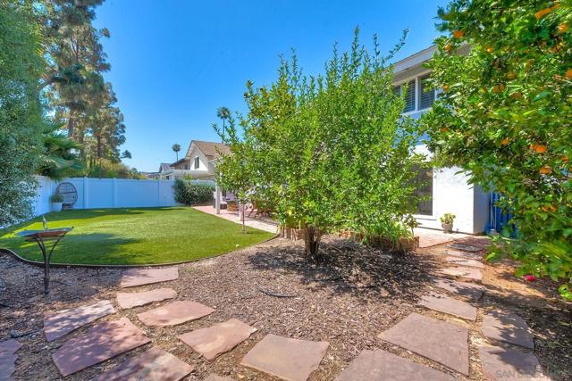 17521 Hada Dr, San Diego CA: https://media.crmls.org/mediaz/75c6cc84-4b99-4867-977f-4d65d86c5d95.jpg