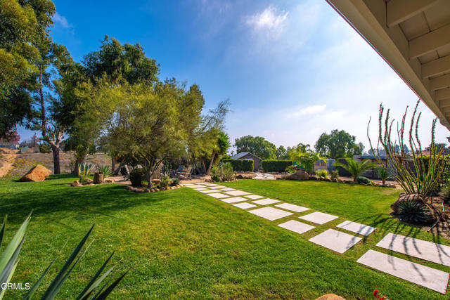 34 Vientos Road, Camarillo CA: https://media.crmls.org/mediaz/75c7ca0d-64c1-480e-9b2c-22ba04baa05a.jpg