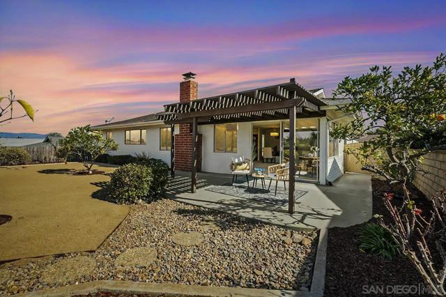 16736 Diego, San Diego CA: https://media.crmls.org/mediaz/75c7d726-a340-417b-9b23-741426358d7e.jpg