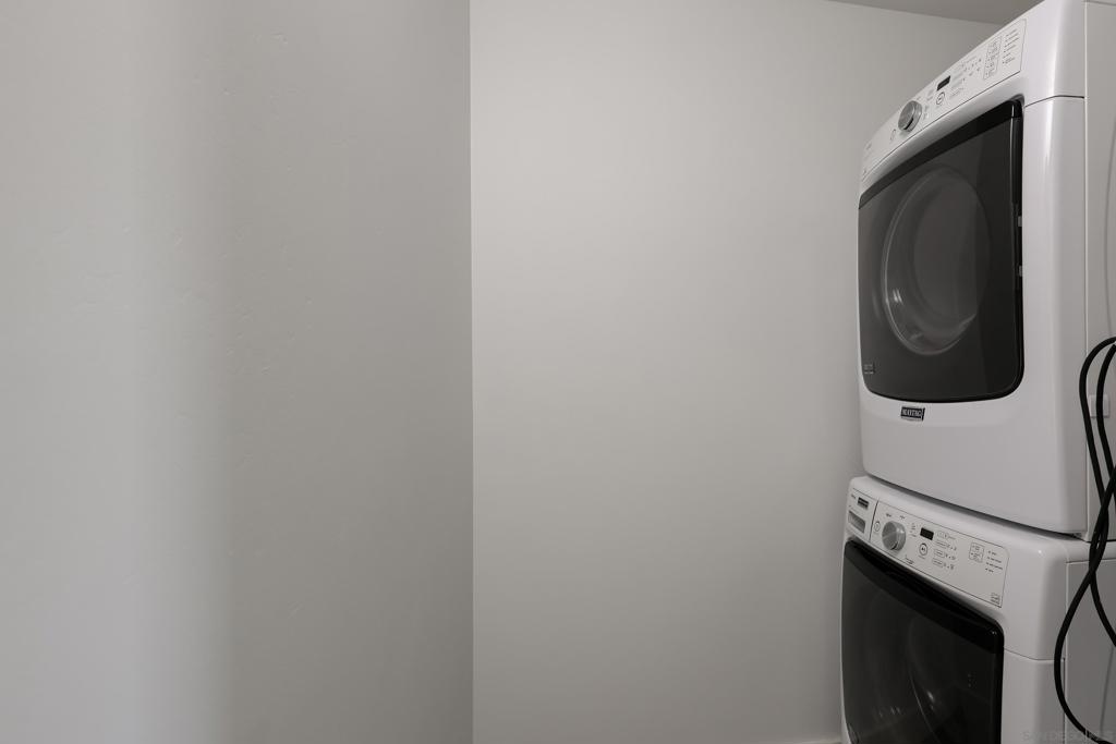 https://media.crmls.org/mediaz/75c83ac3-b1f9-4cf8-af5b-860b9f7d094f.jpg?preset=X-Large
