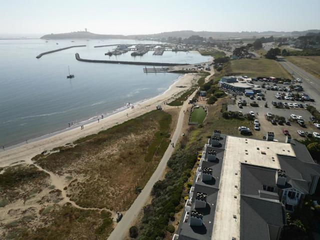 4100 Cabrillo Highway, Half Moon Bay CA: https://media.crmls.org/mediaz/75c854da-5b94-4dd8-9a0f-9c0d61f0be2d.jpg