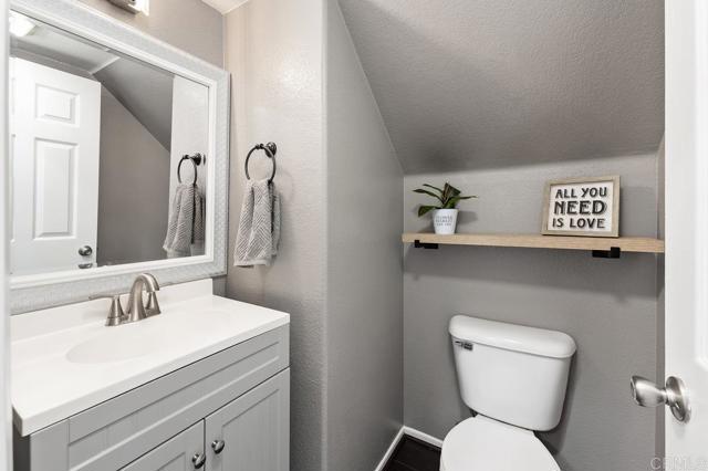 Detail Gallery Image 9 of 36 For 1350 Borrego Springs Rd, Chula Vista,  CA 91915 - 3 Beds | 2/1 Baths