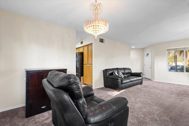 609 Jacks Creek Road, Escondido CA: https://media.crmls.org/mediaz/75c901a1-8392-480e-8ead-4fe73980d7b9.jpg