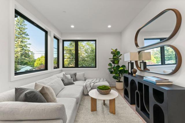 1060 Karen Way, Mountain View CA: https://media.crmls.org/mediaz/75c96cba-de36-4672-83de-ac4b16a121b8.jpg