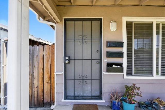 2475 Karen Drive, Santa Clara CA: https://media.crmls.org/mediaz/75c9d277-7213-47ee-9fe1-f5b6928d37db.jpg