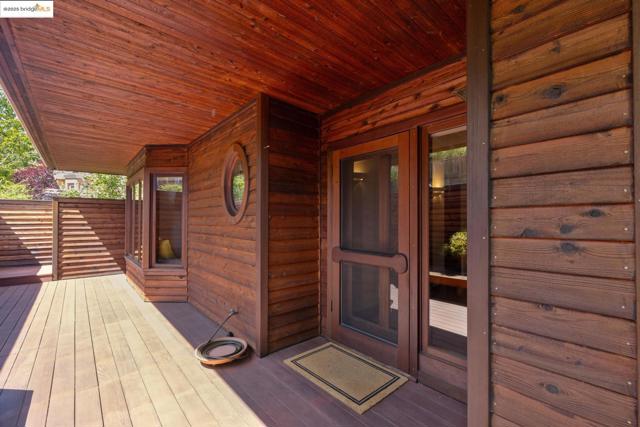 6890 Charing Cross Road, Berkeley CA: https://media.crmls.org/mediaz/75ca2e93-7118-47cc-bd81-4ff3be739356.jpg