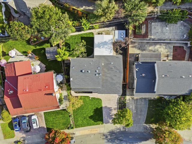 42293 Camino Santa Barbara, Fremont CA: https://media.crmls.org/mediaz/75ca42b9-dc20-4b33-a190-f573045cbfe0.jpg