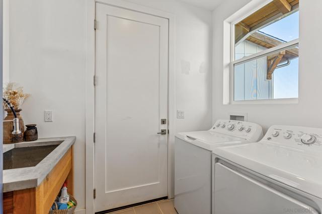 31071 Panorama Trail, Santa Ysabel CA: https://media.crmls.org/mediaz/75ca6eb4-a2c0-4e35-8f9c-cc81c4e3d160.jpg