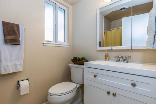 672 Sonoma Court, Livermore CA: https://media.crmls.org/mediaz/75cafb8f-916a-4cf3-9f3d-9c888882cb7a.jpg