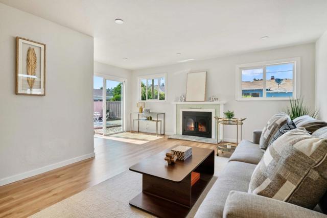455 Lloyd Avenue, San Leandro CA: https://media.crmls.org/mediaz/75cb0c49-ddad-4285-884a-4f3284bfd3d0.jpg