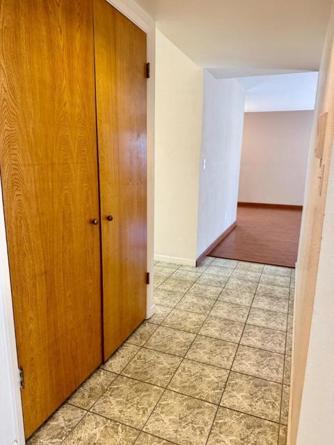 460 Pine Avenue, Half Moon Bay CA: https://media.crmls.org/mediaz/75cb46c2-fbb0-4210-94b8-e04f810a9621.jpg