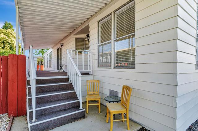 316 Los Encinos St, San Jose CA: https://media.crmls.org/mediaz/75cbc728-0083-4e5c-bf8d-82fb48d4729b.jpg