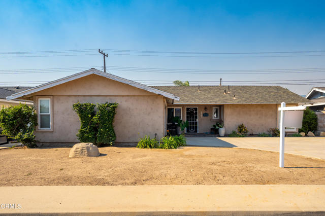 Detail Gallery Image 3 of 28 For 2201 Mono St, Oxnard,  CA 93036 - 4 Beds | 2 Baths