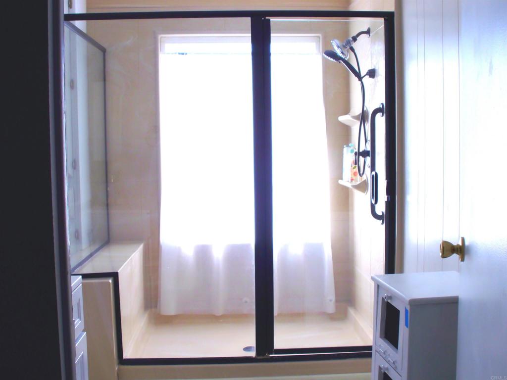 2300 Valley Parkway - photo 14