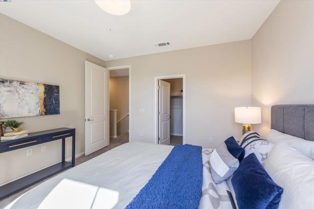 Image 19 of 39 For 1233 Bockman Rd  48