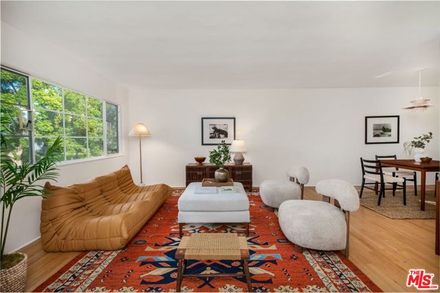 5172 1/2 Village, Los Angeles CA: https://media.crmls.org/mediaz/75cd62c2-3b1b-4ac1-94fc-bf874e9c79ad.jpg