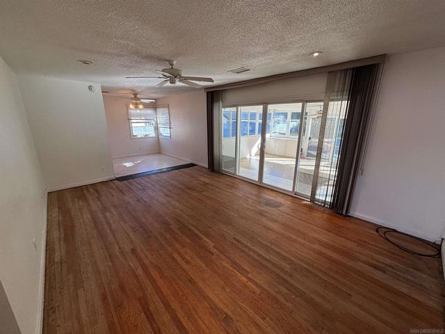 6369 Clara Lee Ave, San Diego CA: https://media.crmls.org/mediaz/75cddca8-4e25-4942-bd21-4d56ca3cfe32.jpg
