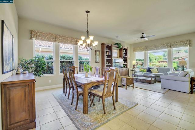 1648 Chianti Ln, Brentwood CA: https://media.crmls.org/mediaz/75ce1162-6f0a-4a10-9e04-9cbfcc664f93.jpg