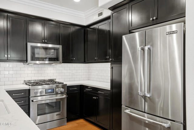 Detail Gallery Image 13 of 42 For 629 Traction Ave #105,  Los Angeles,  CA 90013 - 2 Beds | 2 Baths