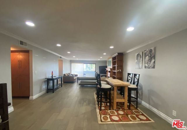 Drew Fenton | 1940 N Highland Avenue Los Angeles CA | MLS: 6990897