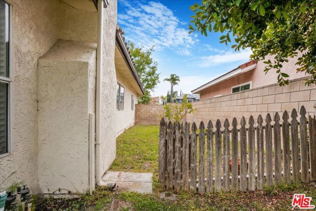 12084 London Grove Court, Moorpark CA: https://media.crmls.org/mediaz/75d0a1c2-a999-48f3-9fa1-c471d4a33509.jpg