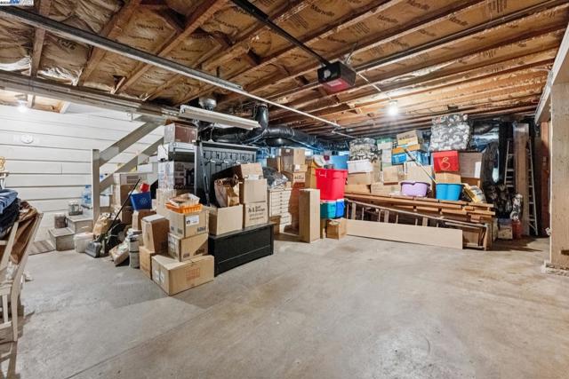 658 30Th Ave, San Francisco CA: https://media.crmls.org/mediaz/75d10bf8-2b73-4d88-b672-ddae9f10c259.jpg