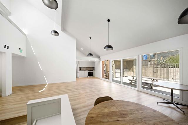 7760 Margerum Avenue, San Diego CA: https://media.crmls.org/mediaz/75d1a5f3-232a-4867-a349-33aeecc92869.jpg