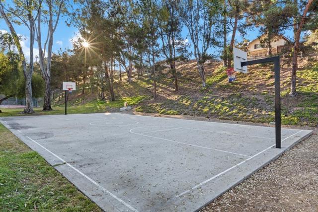 10497 Moorpark St, Spring Valley CA: https://media.crmls.org/mediaz/75d230ae-ffb2-4850-a2a5-e702168eb226.jpg