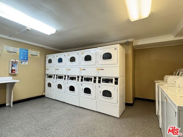 15425 Sherman Way, Van Nuys CA: https://media.crmls.org/mediaz/75d31ea6-a6bb-49d1-a74d-ae3c582e2a4e.jpg