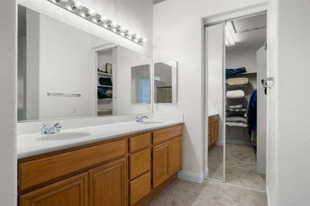 Detail Gallery Image 30 of 48 For 1 Corte Rossa, Lake Elsinore,  CA 92532 - 4 Beds | 2/1 Baths