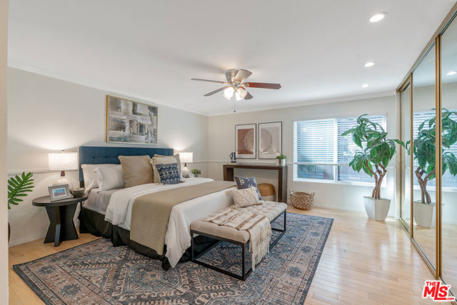 4350 Via Dolce, Marina del Rey CA: https://media.crmls.org/mediaz/75d53334-a272-4fbd-86be-87c6d4fc3e9d.jpg