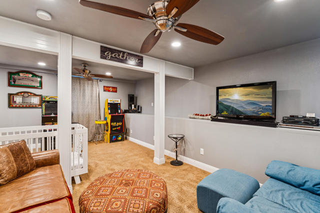 1287 Sequoia Drive, Lake Arrowhead, CA 92352