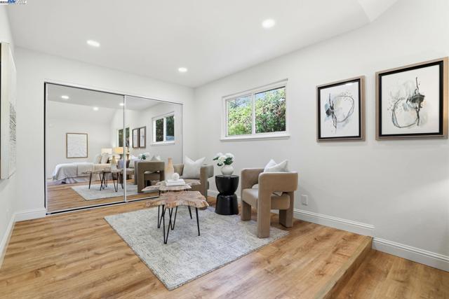 240 Carmelita Pl, Fremont CA: https://media.crmls.org/mediaz/75d6c5d2-e246-464a-8317-716045dcf245.jpg